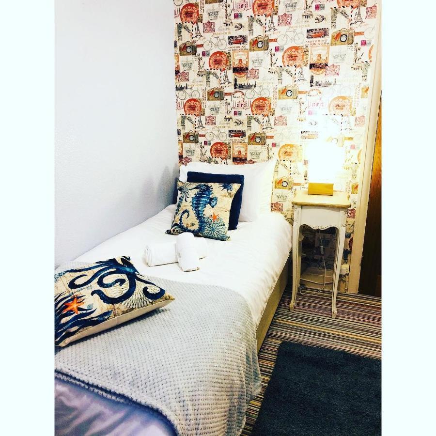 Rhos On Sea Home Bagian luar foto